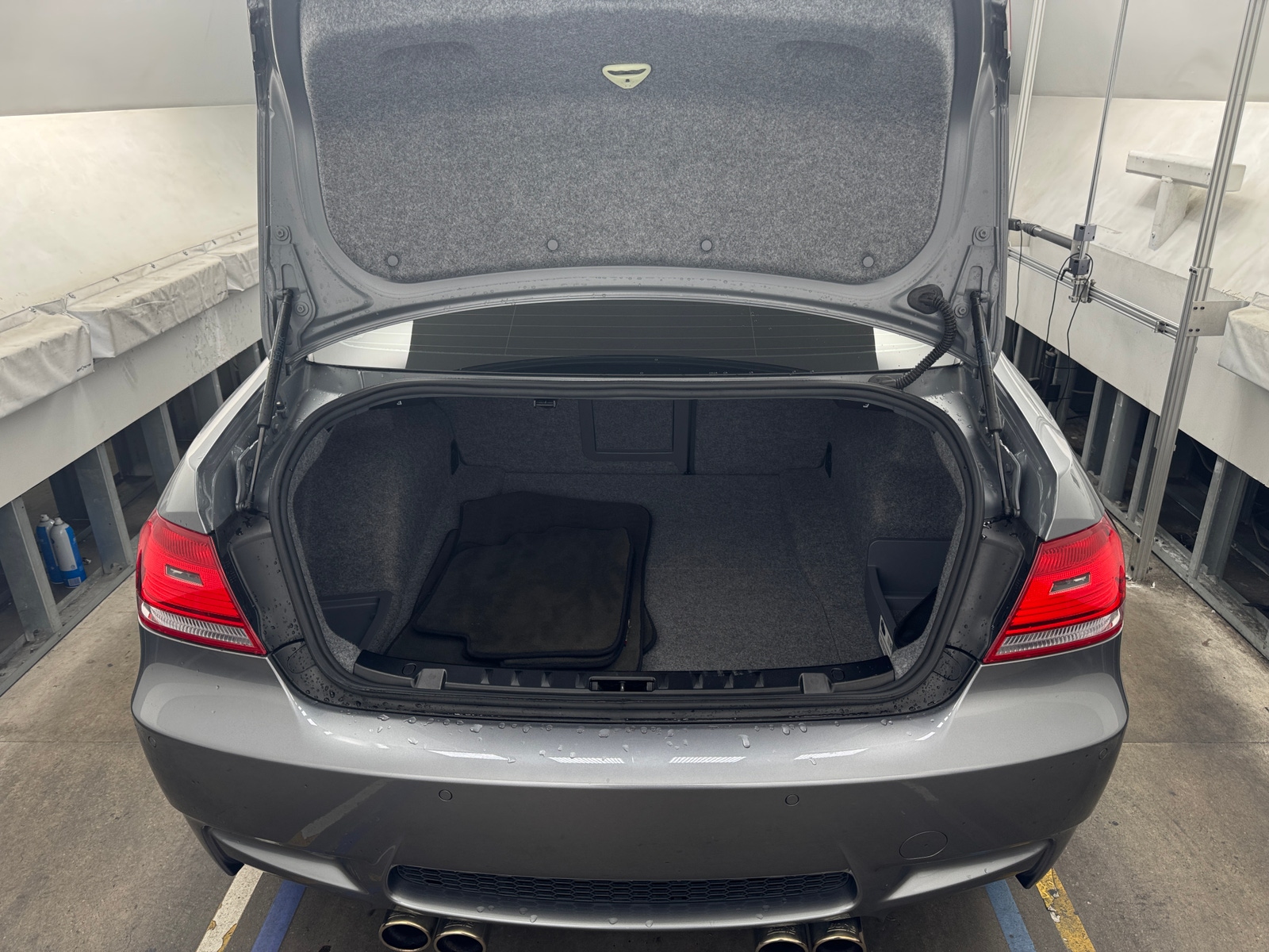 Thumbnail: 2010 BMW M3 - 4