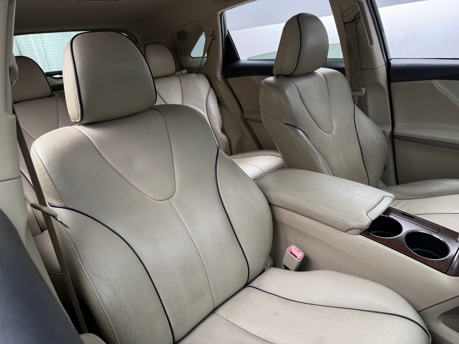 Thumbnail: 2011 Toyota Venza - 2