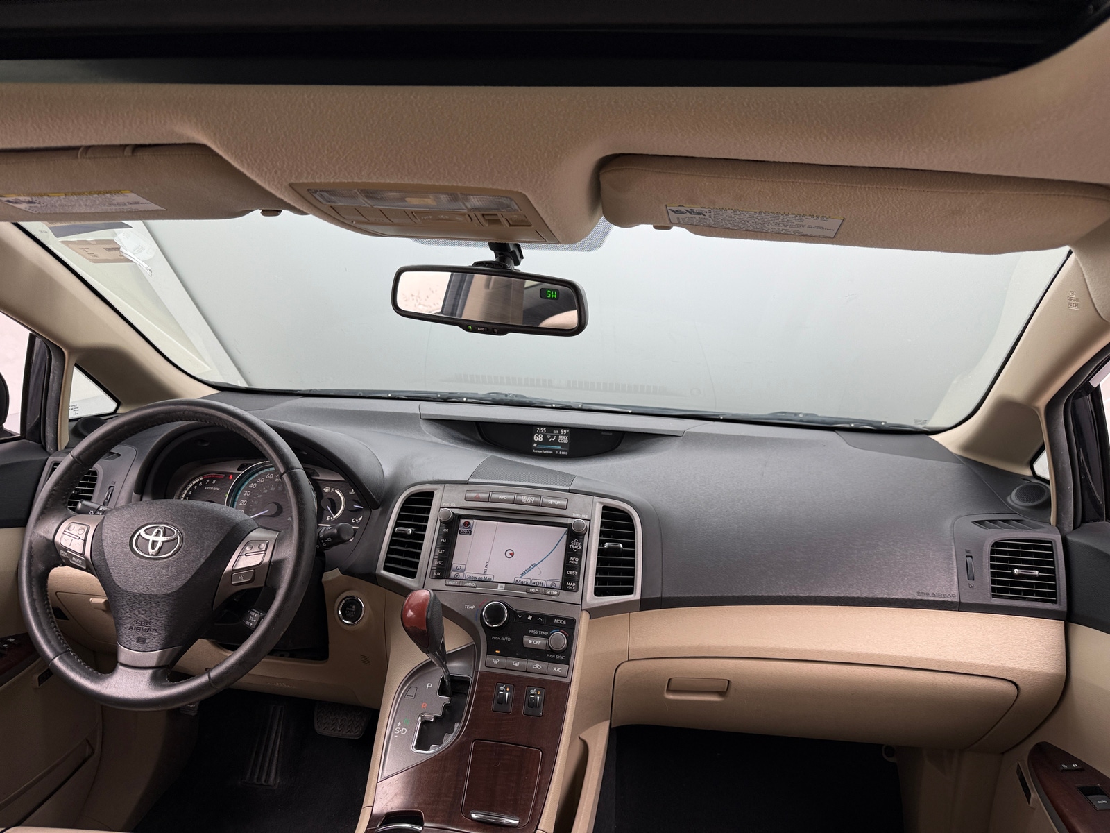 Thumbnail: 2011 Toyota Venza - 3