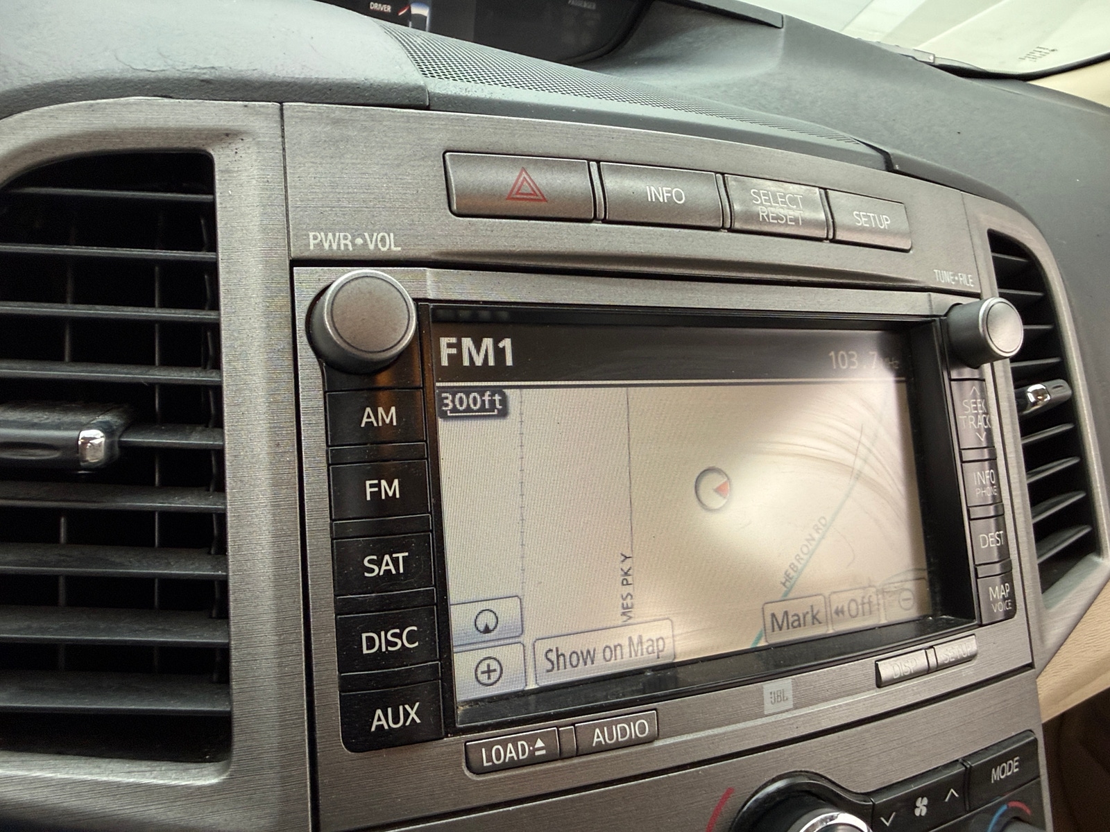 Thumbnail: 2011 Toyota Venza - 4