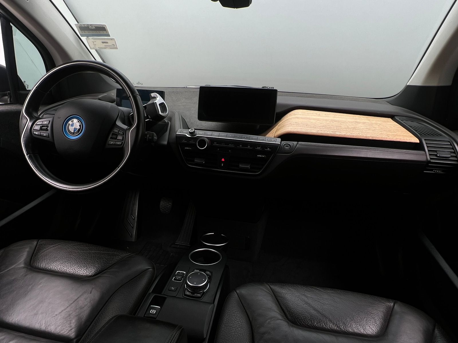 Thumbnail: 2016 BMW i3 - 2