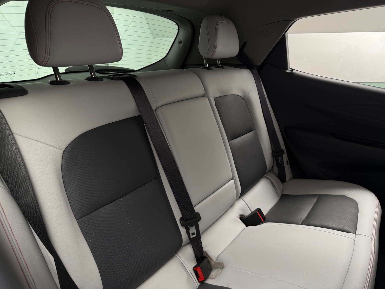 Thumbnail: 2017 Chevrolet Bolt EV - 5