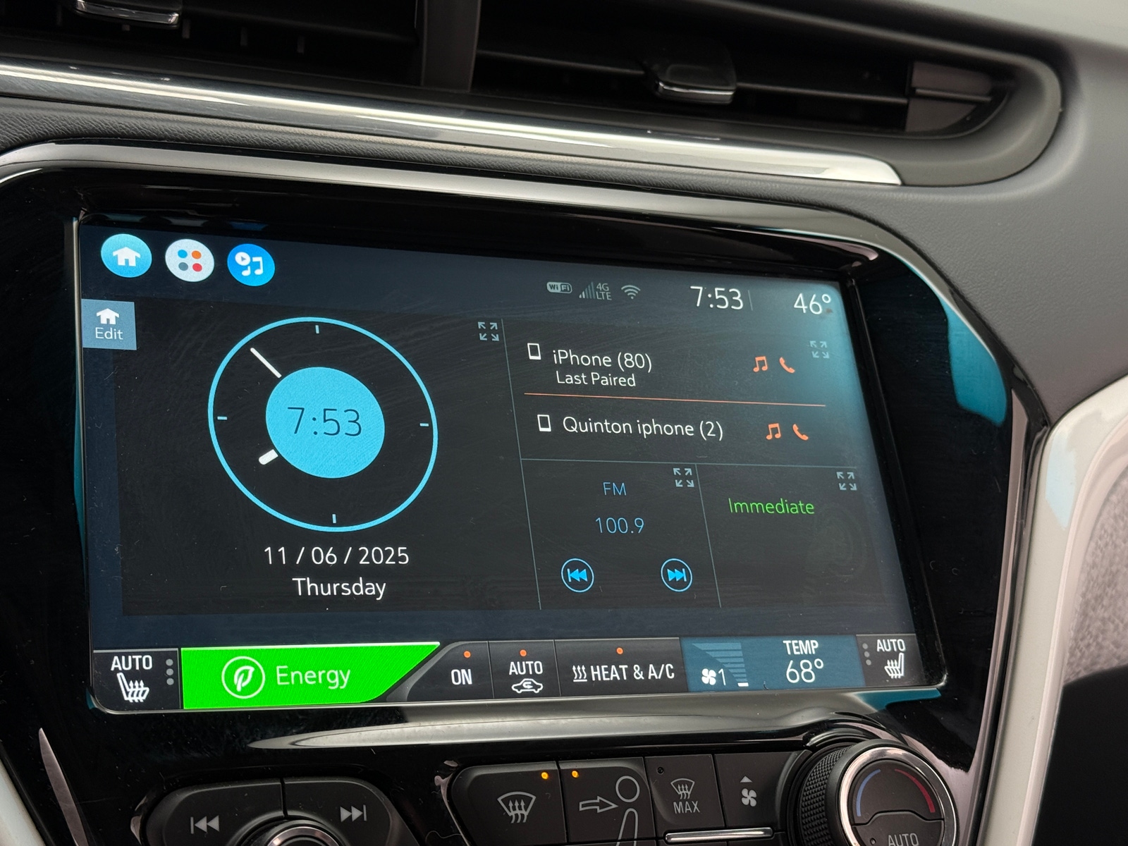 Thumbnail: 2017 Chevrolet Bolt EV - 3