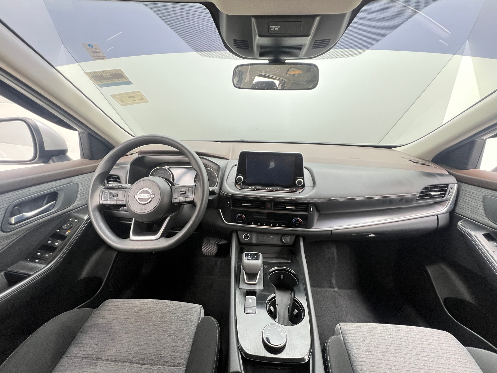 Thumbnail: 2023 Nissan Rogue - 3