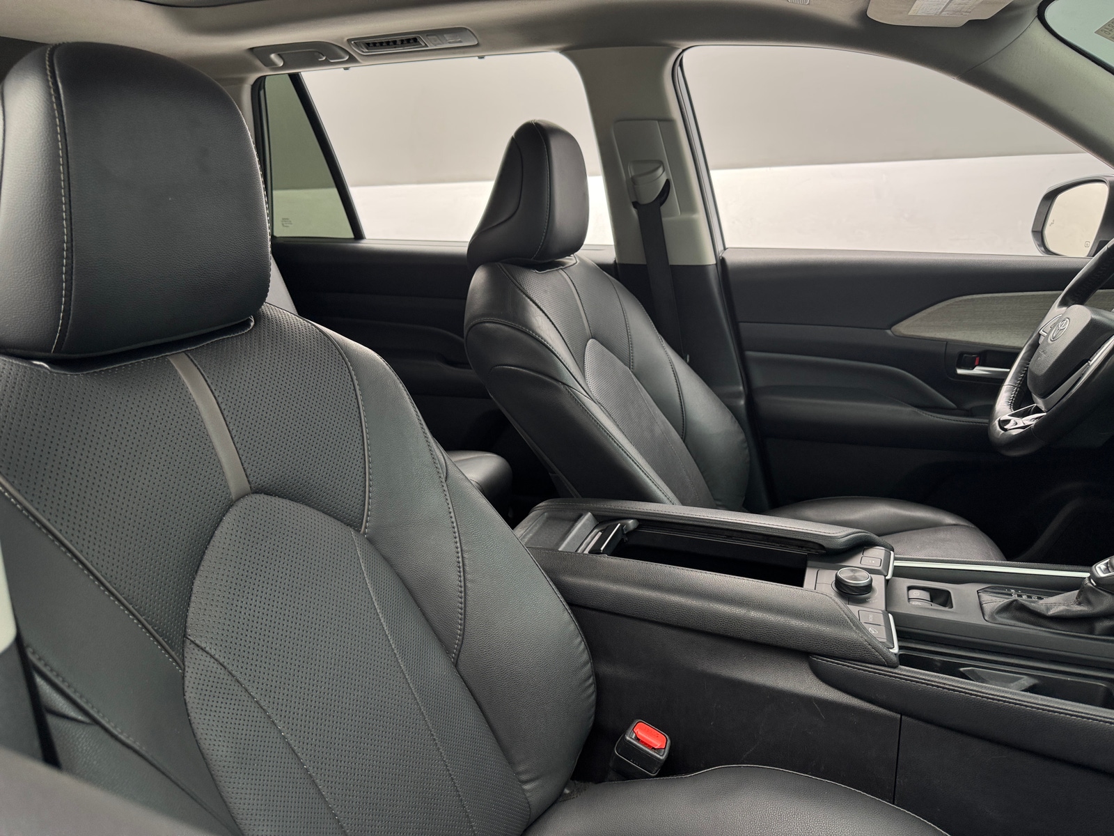 Thumbnail: 2024 Toyota Grand Highlander - 2