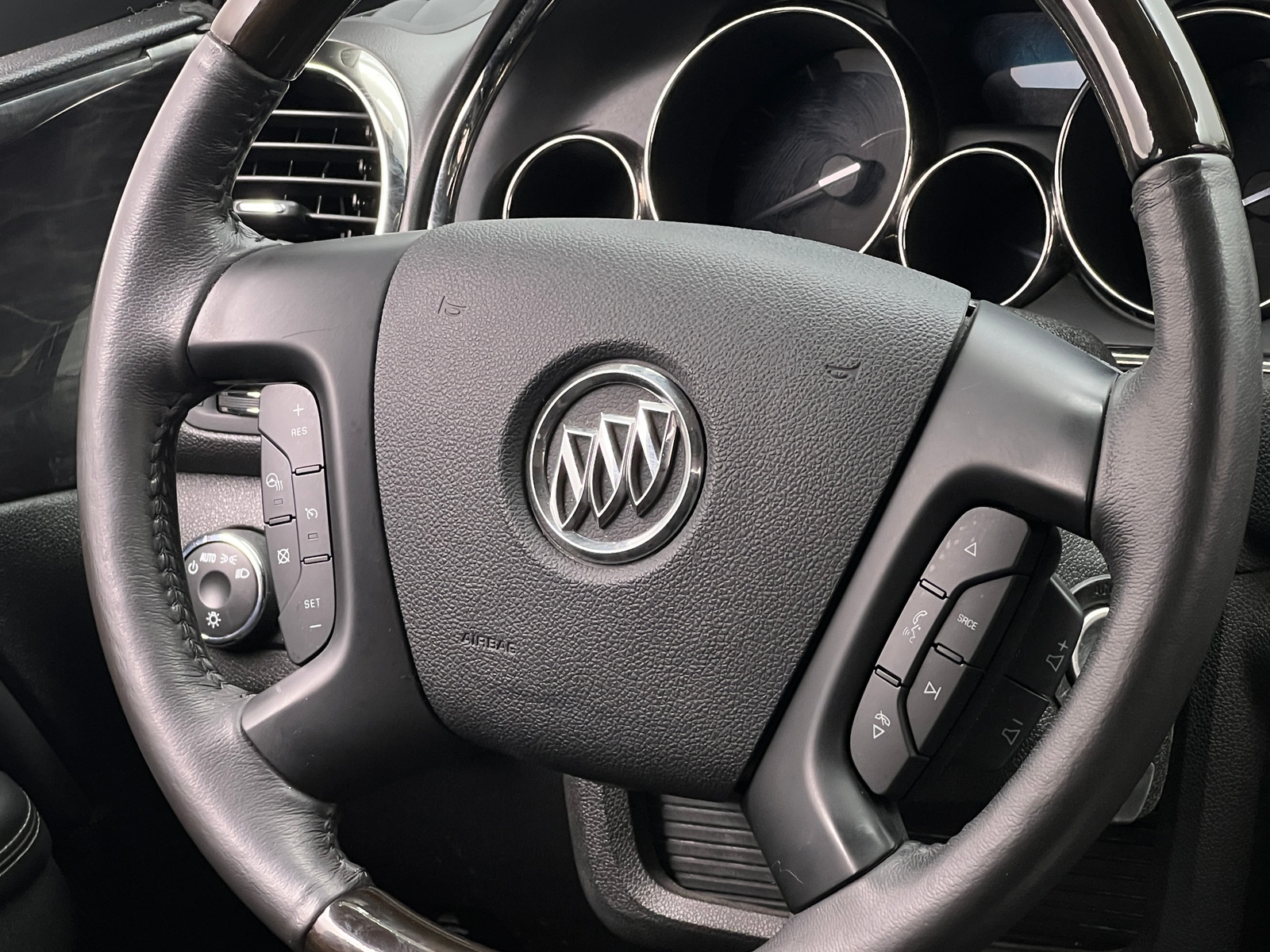 Thumbnail: 2015 Buick Enclave - 4