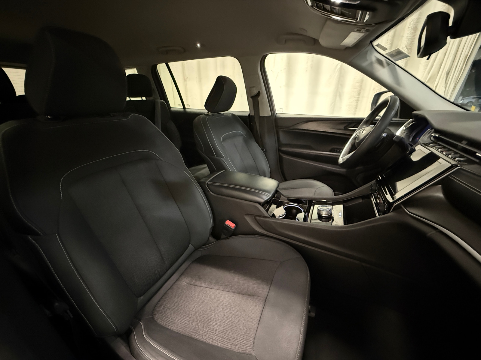 Thumbnail: 2023 Jeep Grand Cherokee L - 2