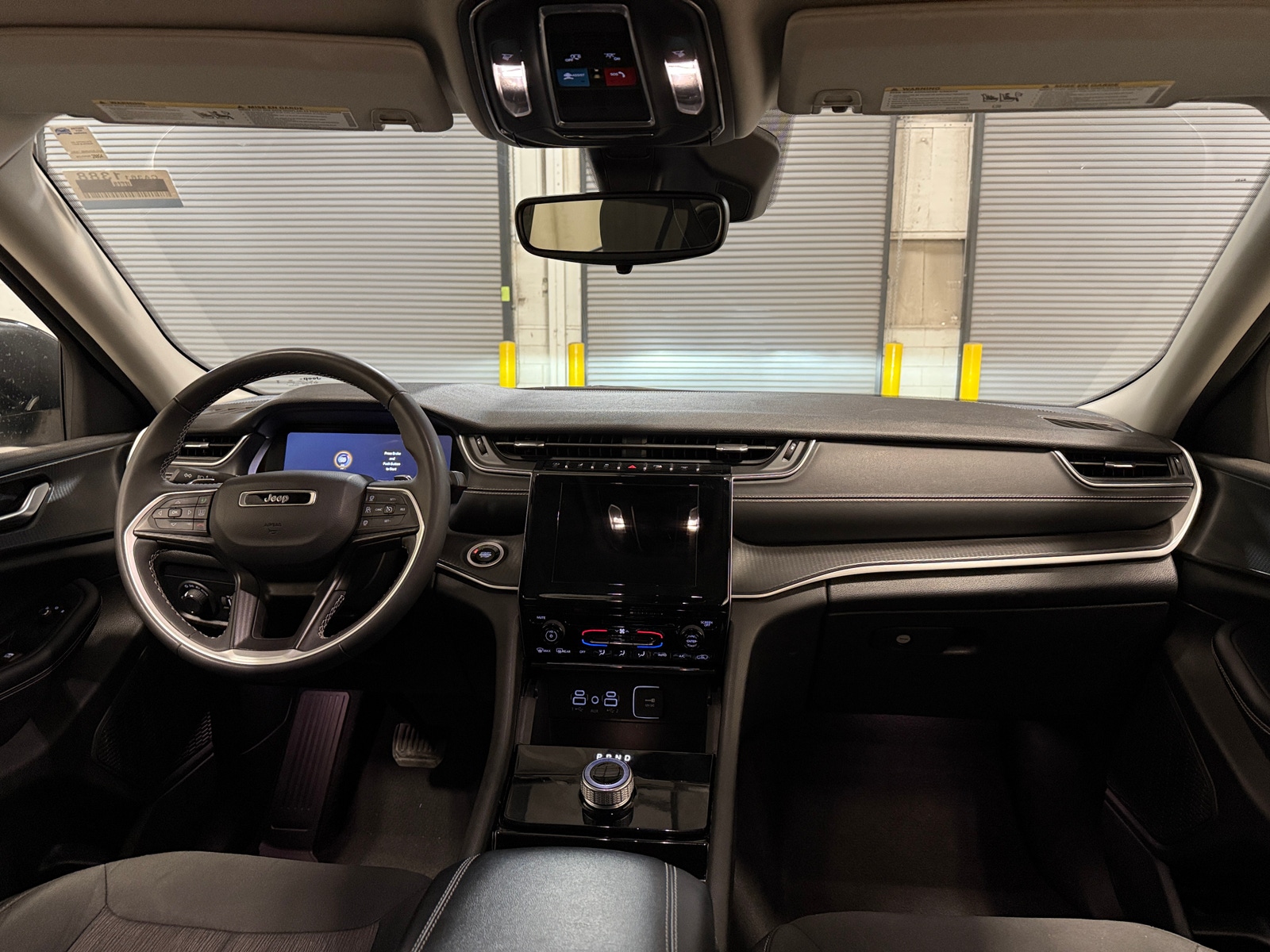 Thumbnail: 2023 Jeep Grand Cherokee L - 3