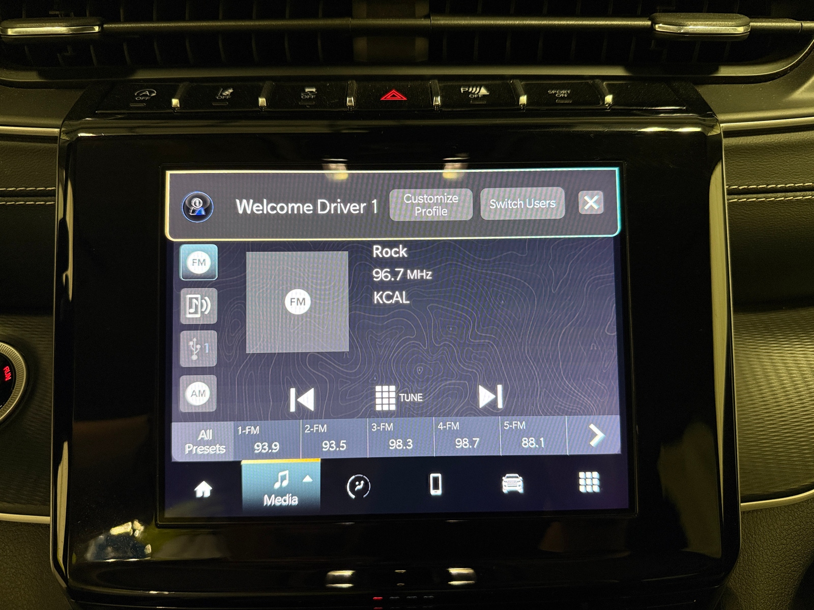 Thumbnail: 2023 Jeep Grand Cherokee L - 4