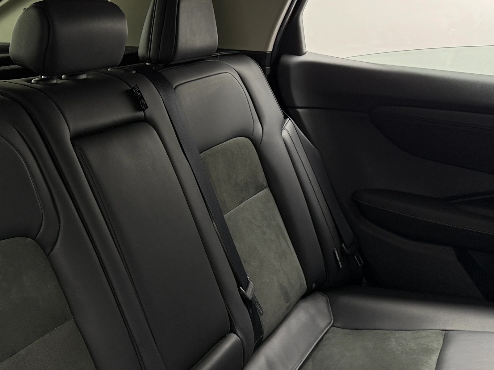 Thumbnail: 2024 Nissan Ariya - 5