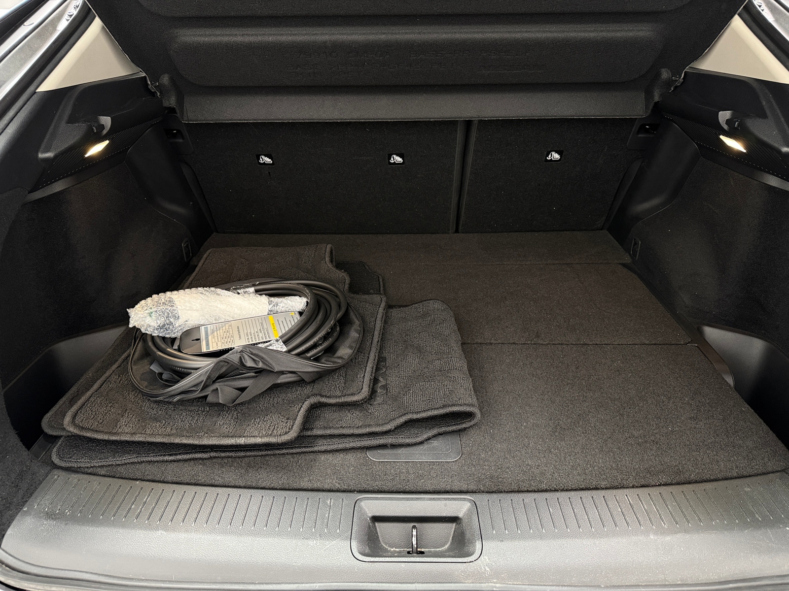 Thumbnail: 2024 Nissan Ariya - 6