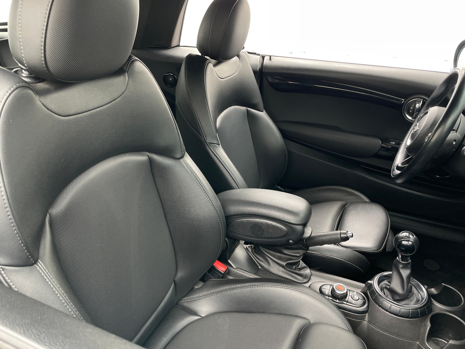 Thumbnail: 2016 MINI Cooper Convertible - 2