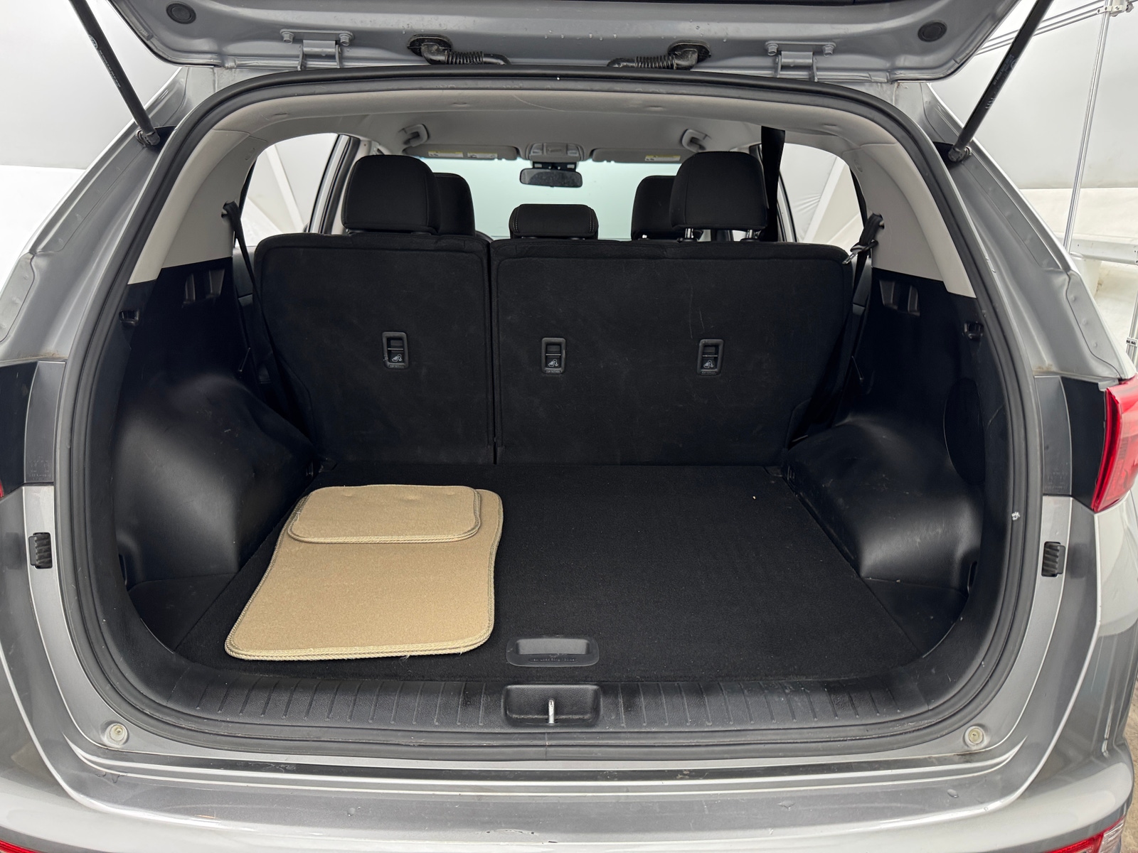 Thumbnail: 2019 Kia Sportage - 7