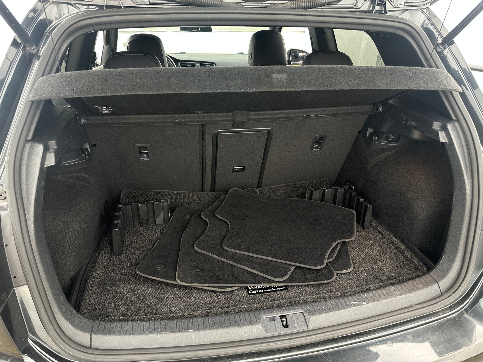 Thumbnail: 2015 Volkswagen Golf - 7