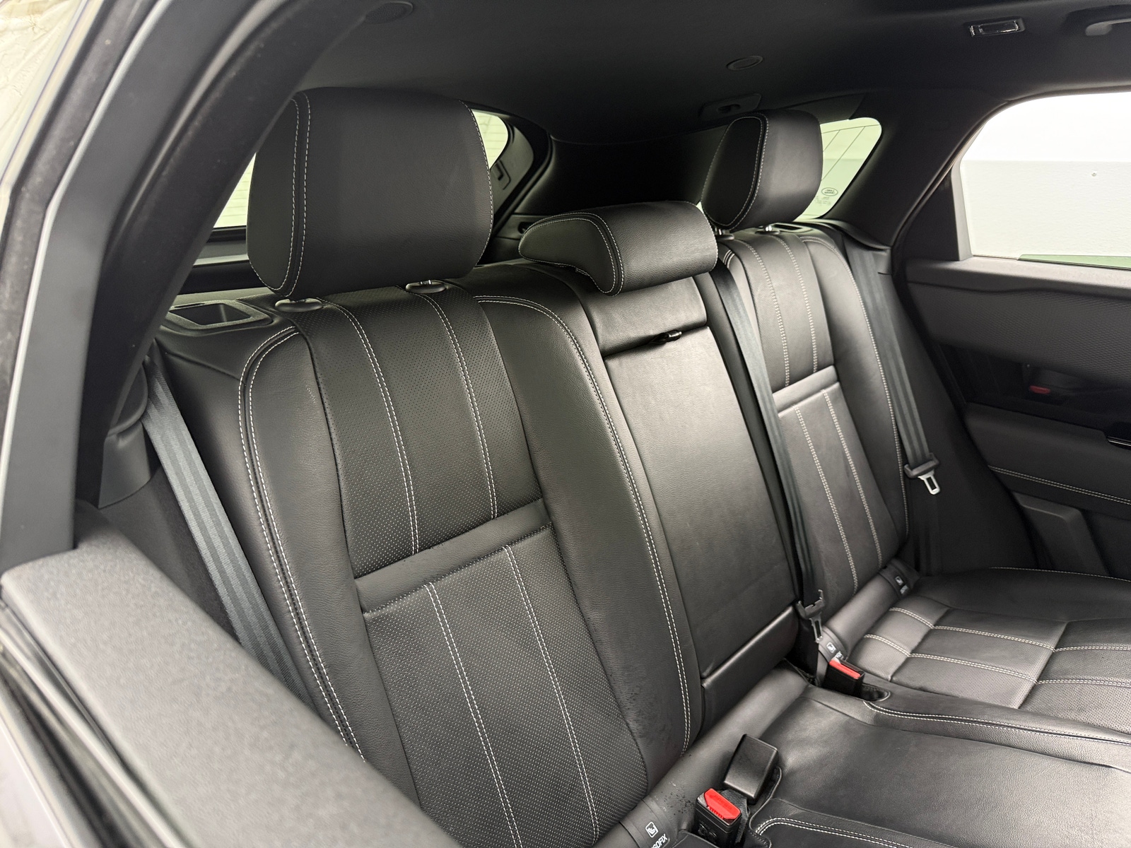 Thumbnail: 2022 Land Rover Range Rover Velar - 5