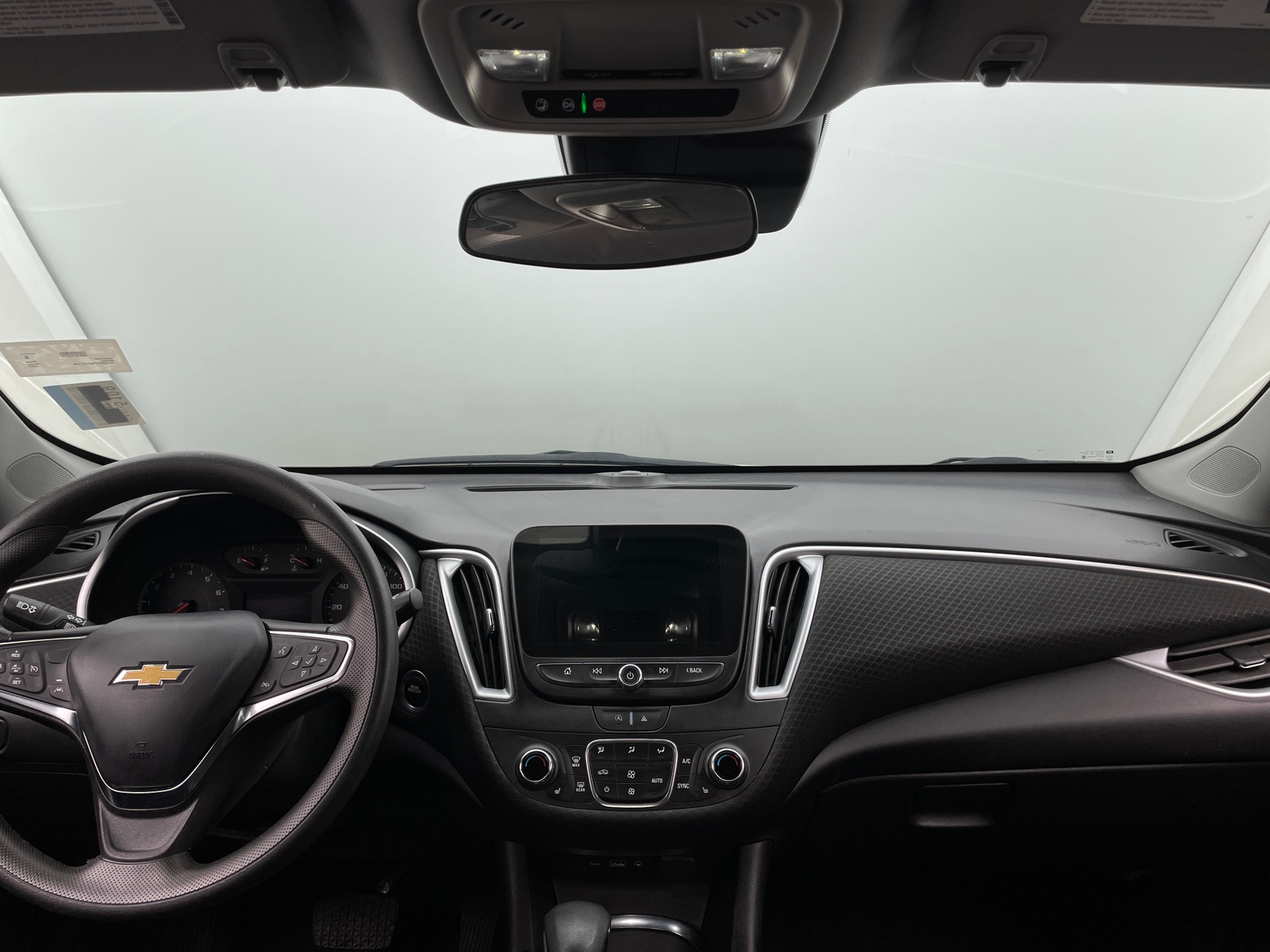 Thumbnail: 2023 Chevrolet Malibu - 3