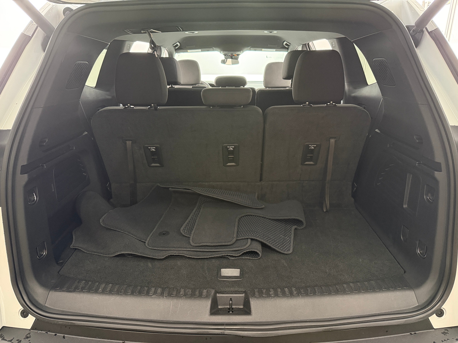 Thumbnail: 2025 GMC Acadia - 7