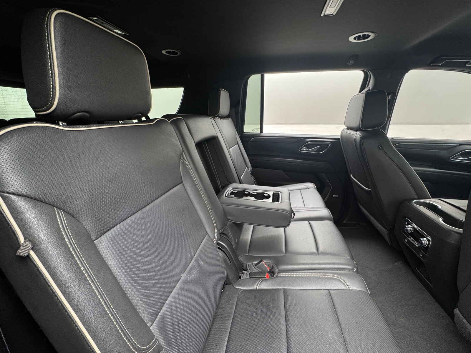 Thumbnail: 2024 GMC Yukon XL - 5