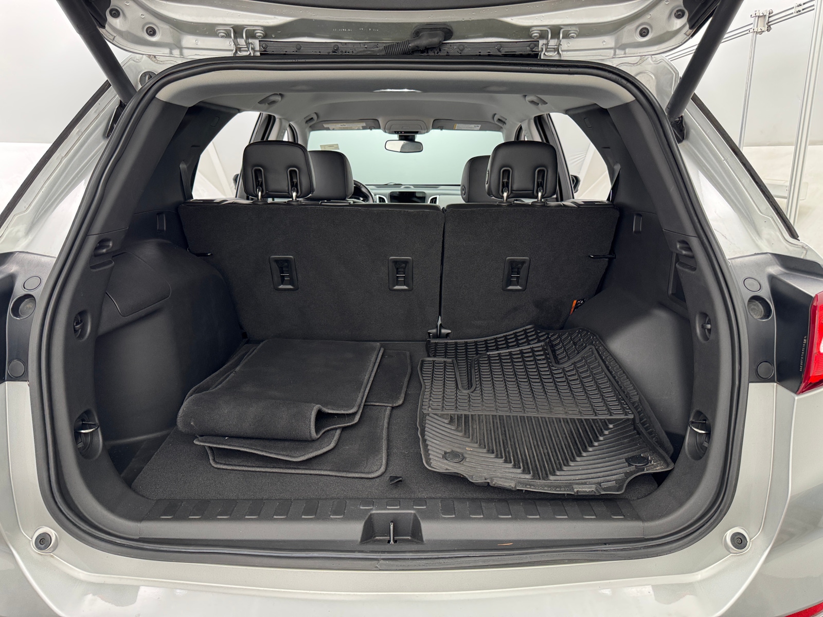 Thumbnail: 2020 Chevrolet Equinox - 6