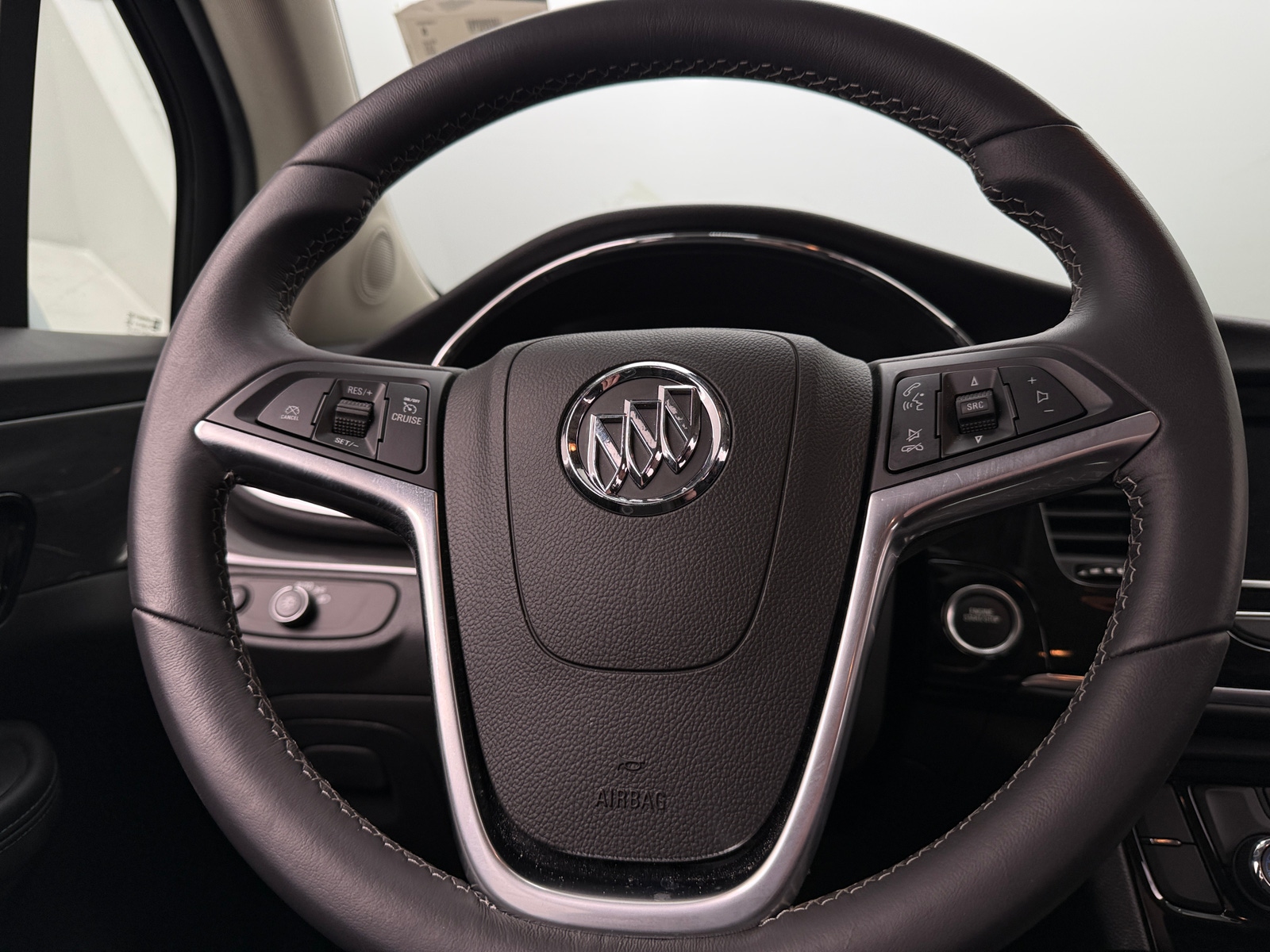 Thumbnail: 2022 Buick Encore - 5