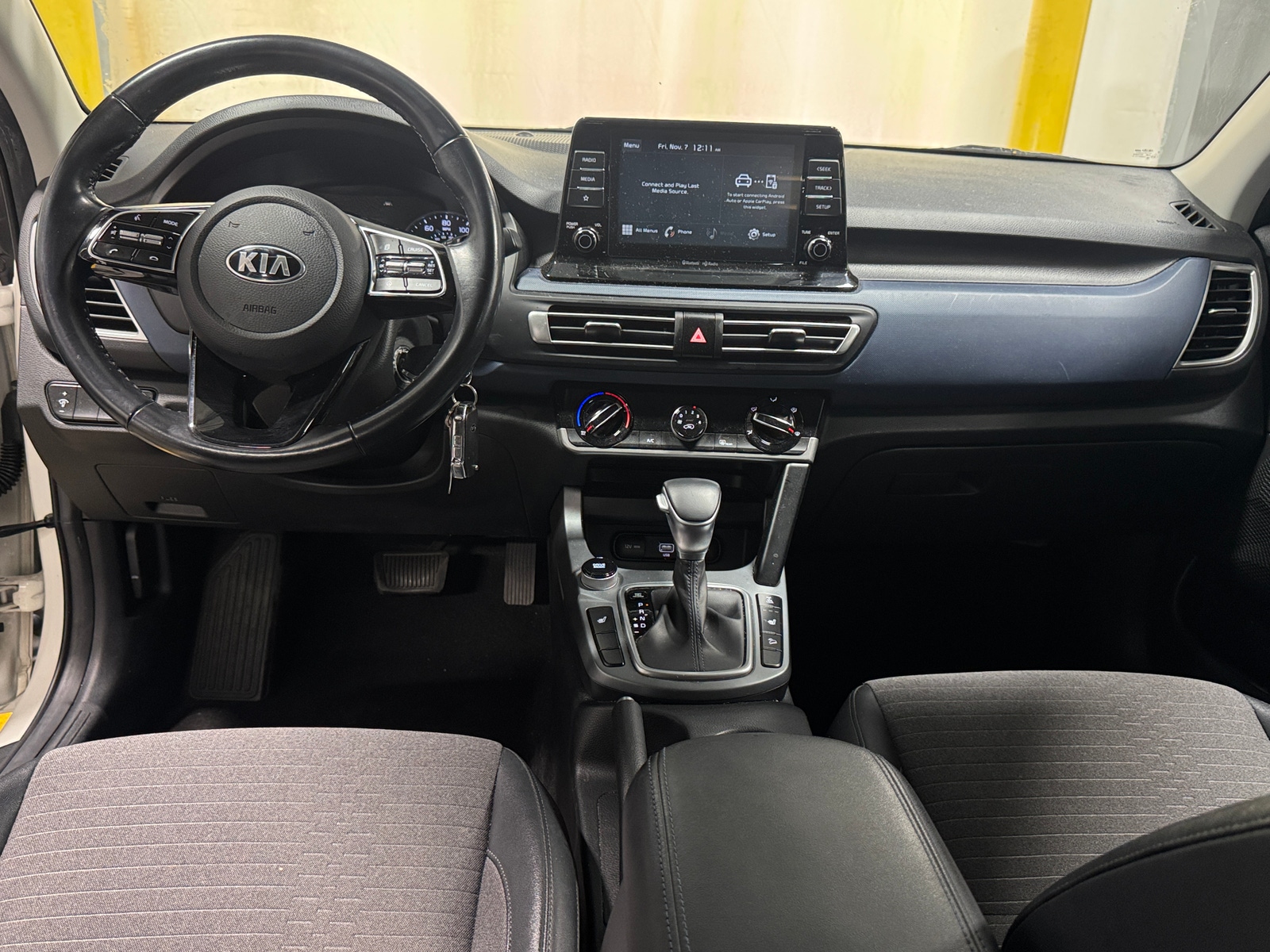 Thumbnail: 2021 Kia Seltos - 3