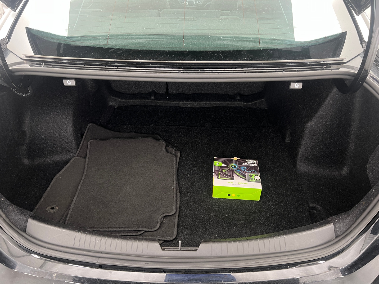 Thumbnail: 2024 Chevrolet Malibu - 7