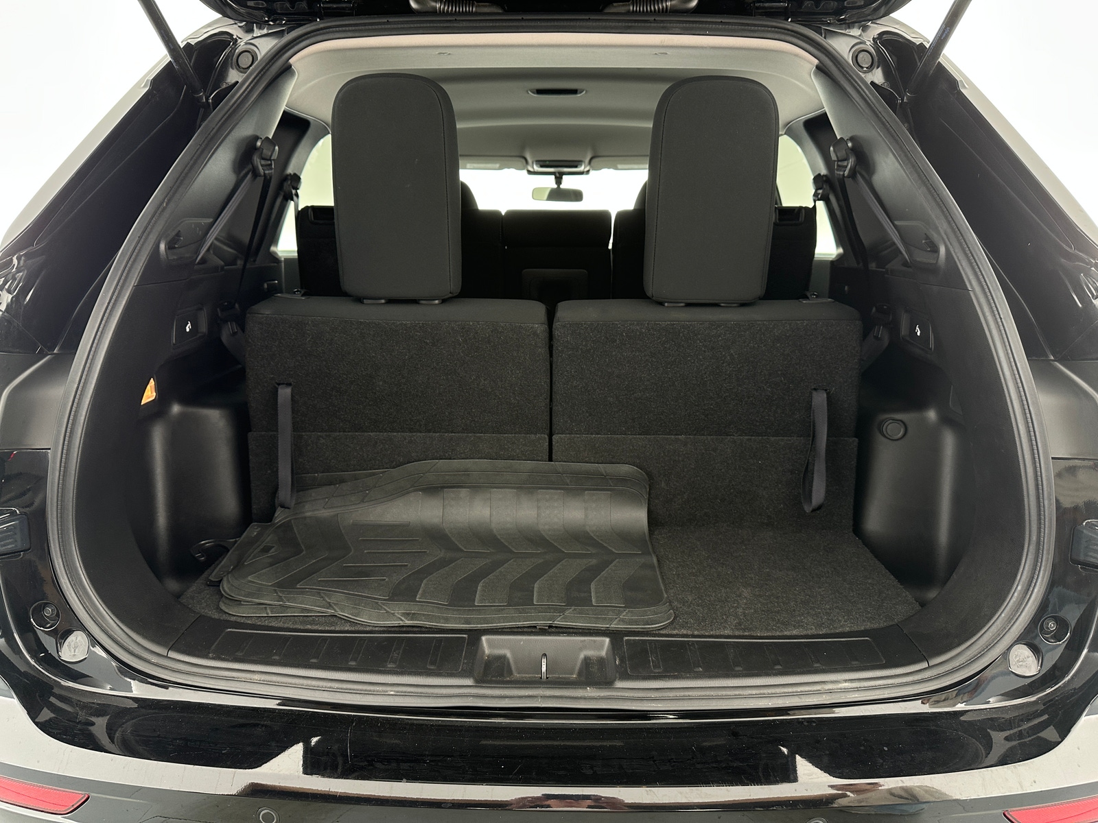 Thumbnail: 2024 Mitsubishi Outlander - 7