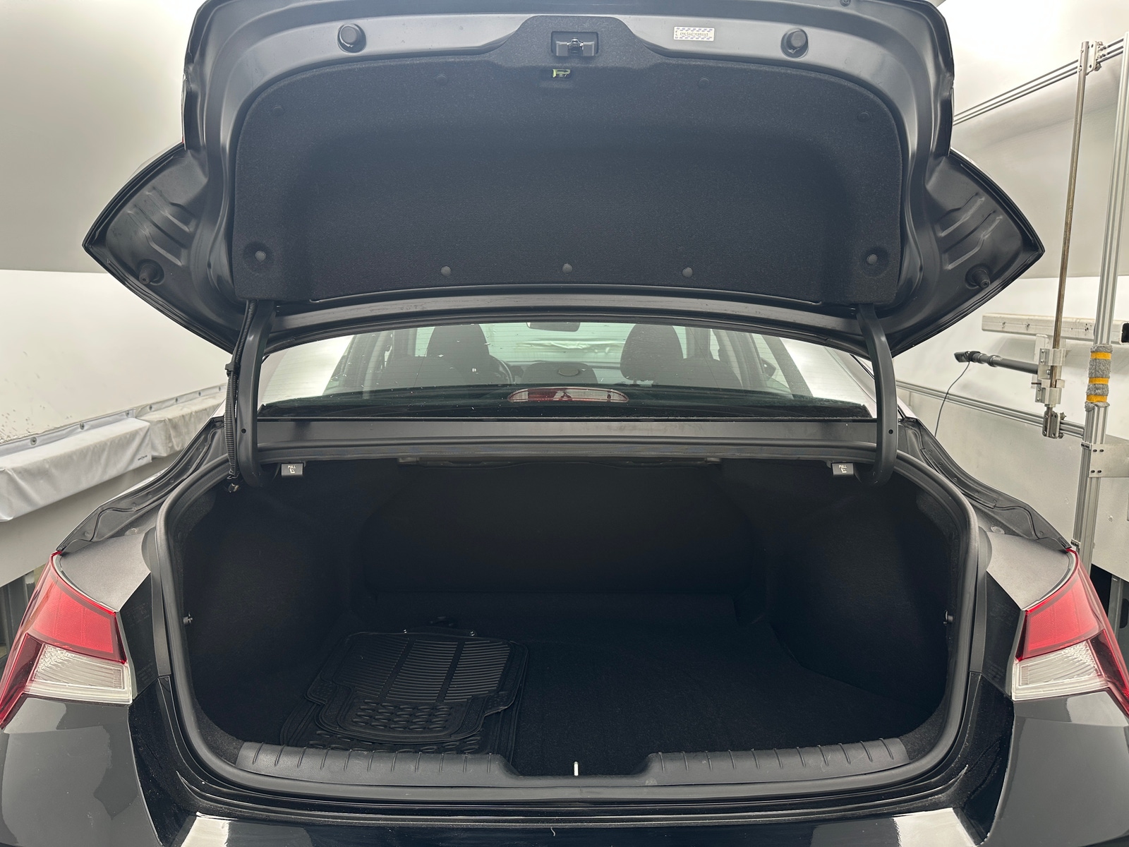 Thumbnail: 2021 Hyundai Elantra - 6