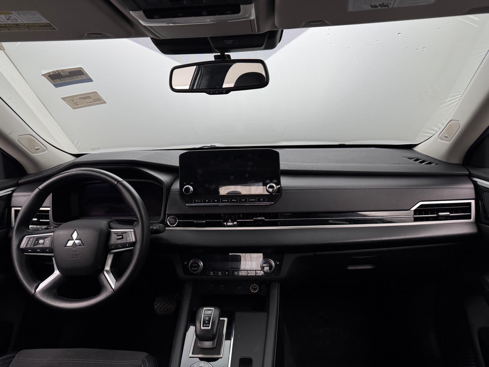 Thumbnail: 2024 Mitsubishi Outlander - 2