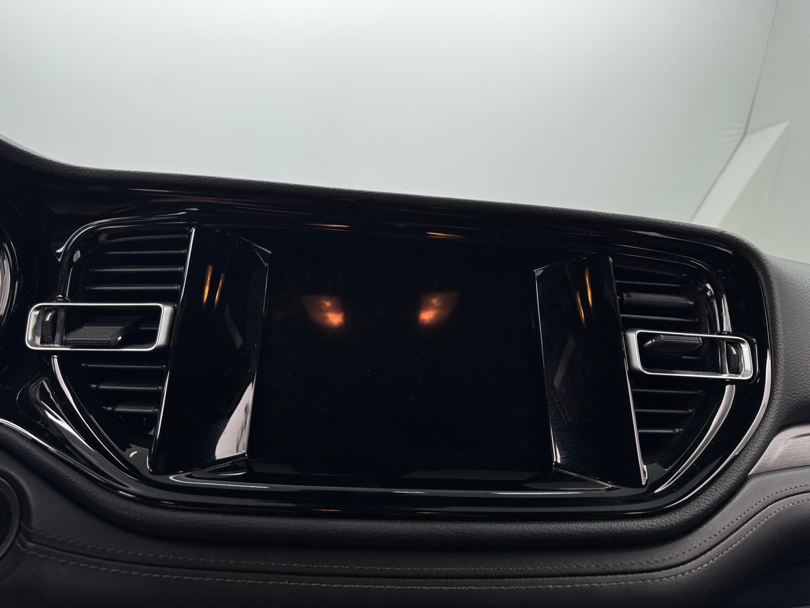 Thumbnail: 2022 Dodge Durango - 4