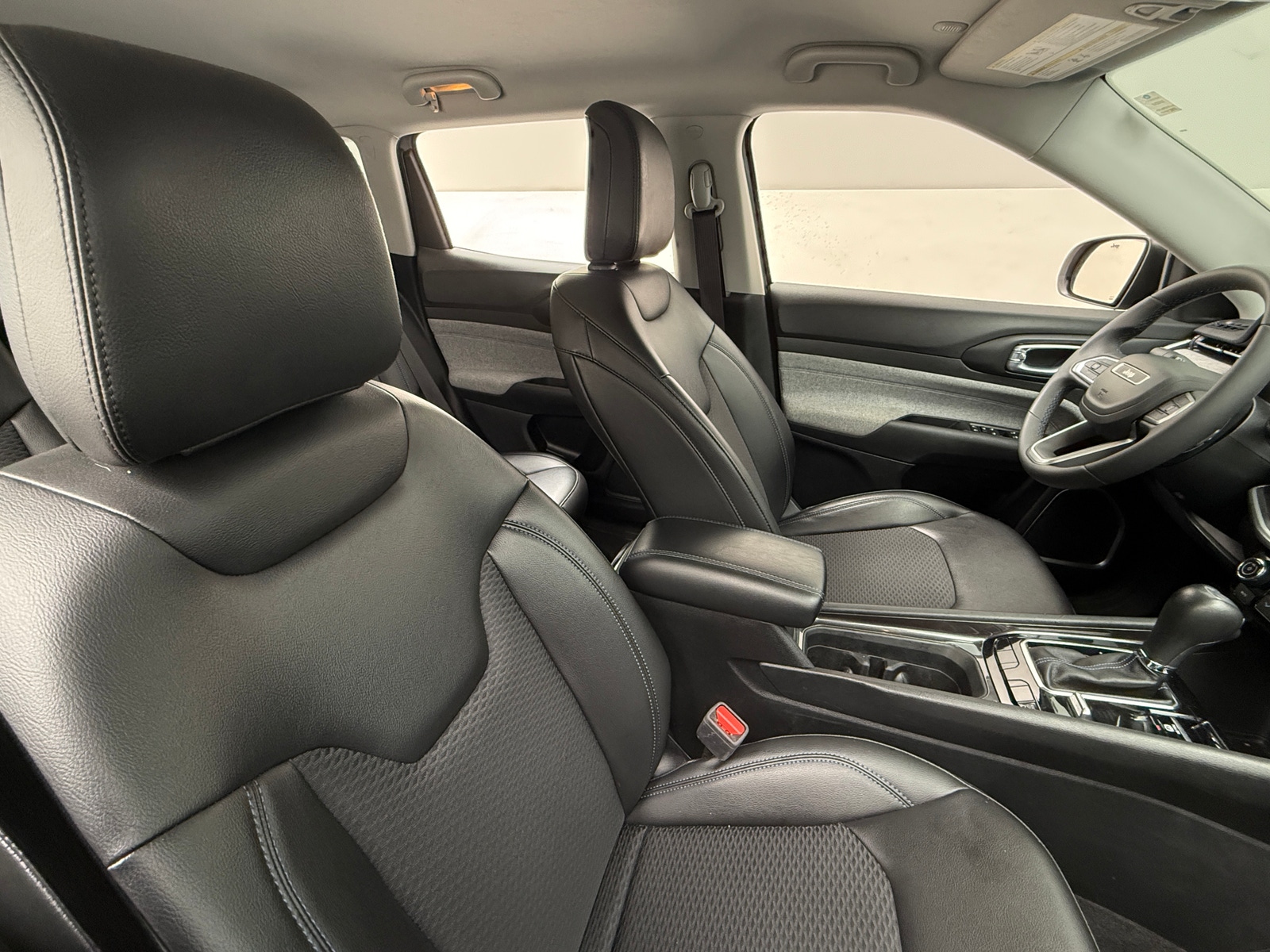 Thumbnail: 2022 Jeep Compass - 2