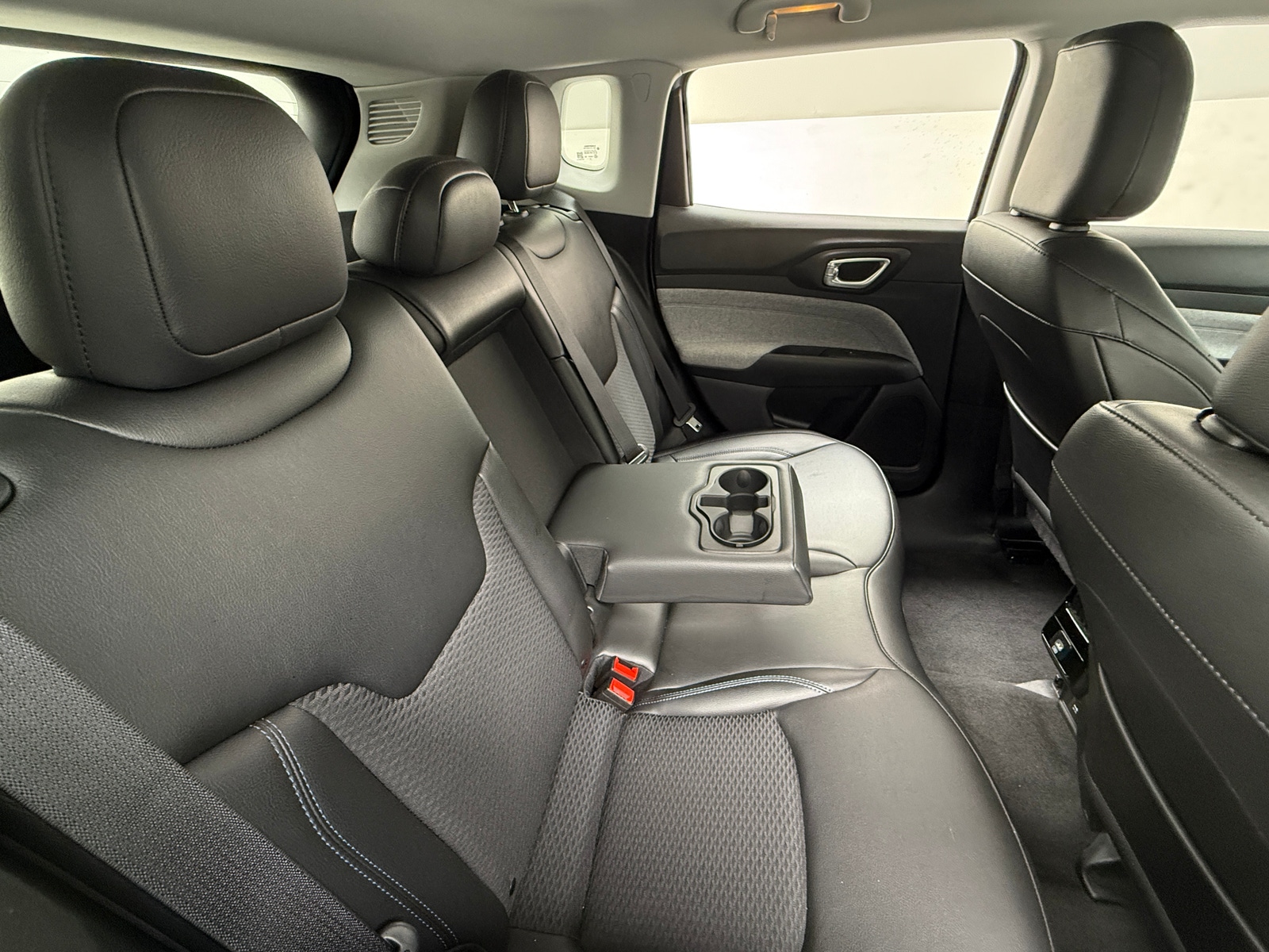 Thumbnail: 2022 Jeep Compass - 6