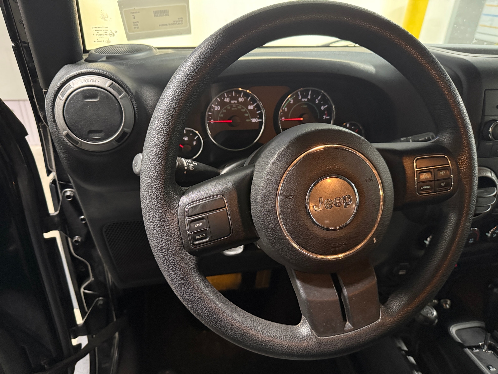 Thumbnail: 2015 Jeep Wrangler - 5