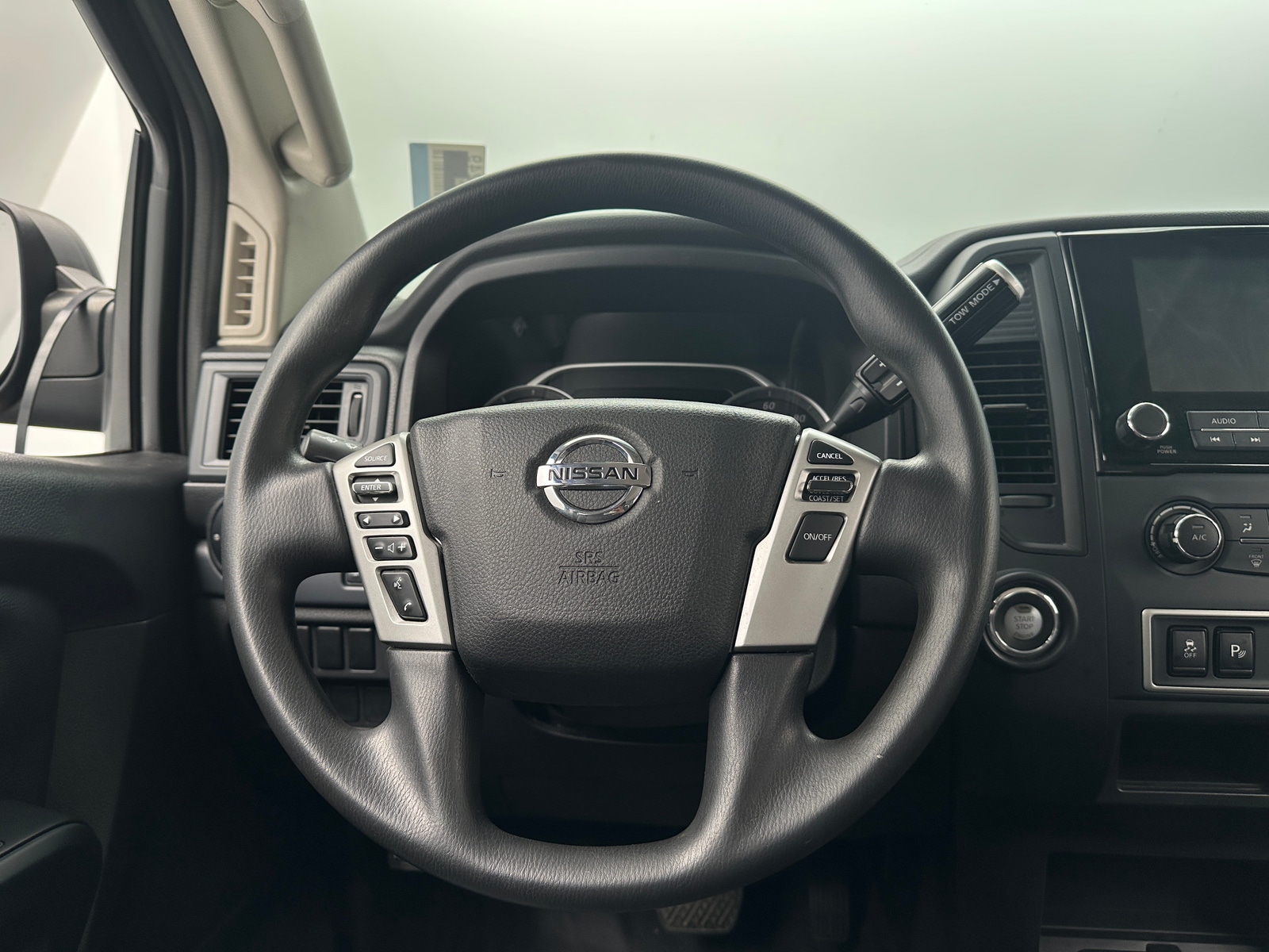 Thumbnail: 2022 Nissan Titan - 5