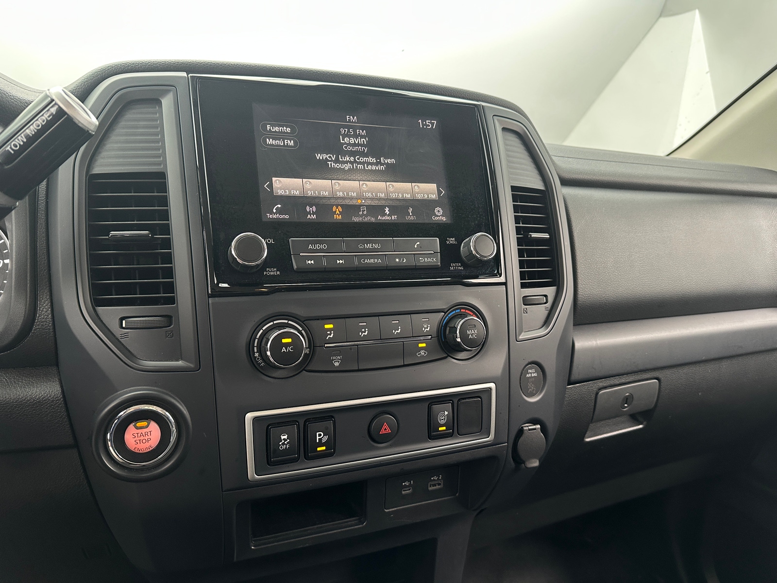 Thumbnail: 2022 Nissan Titan - 4