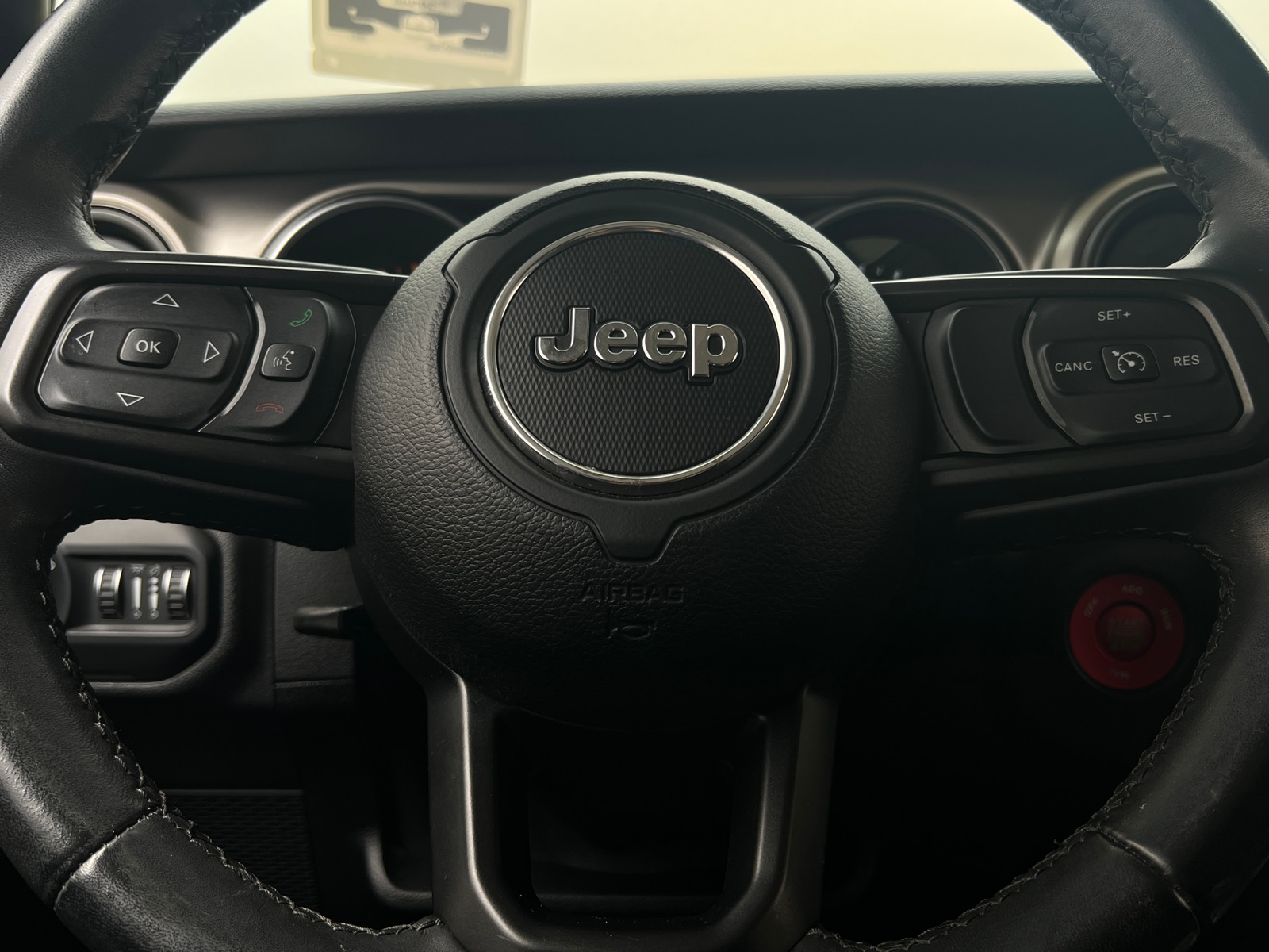 Thumbnail: 2021 Jeep Wrangler - 5