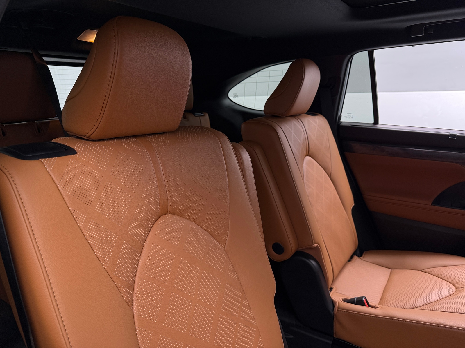 Thumbnail: 2020 Toyota Highlander - 5