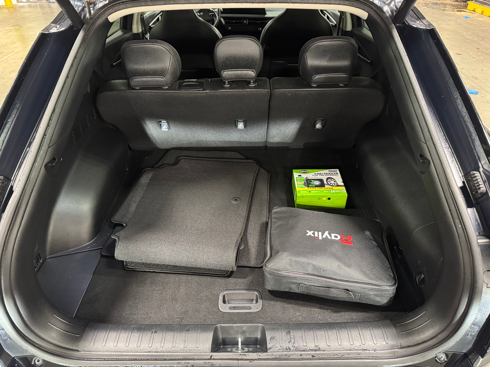 Thumbnail: 2023 Kia EV6 - 6