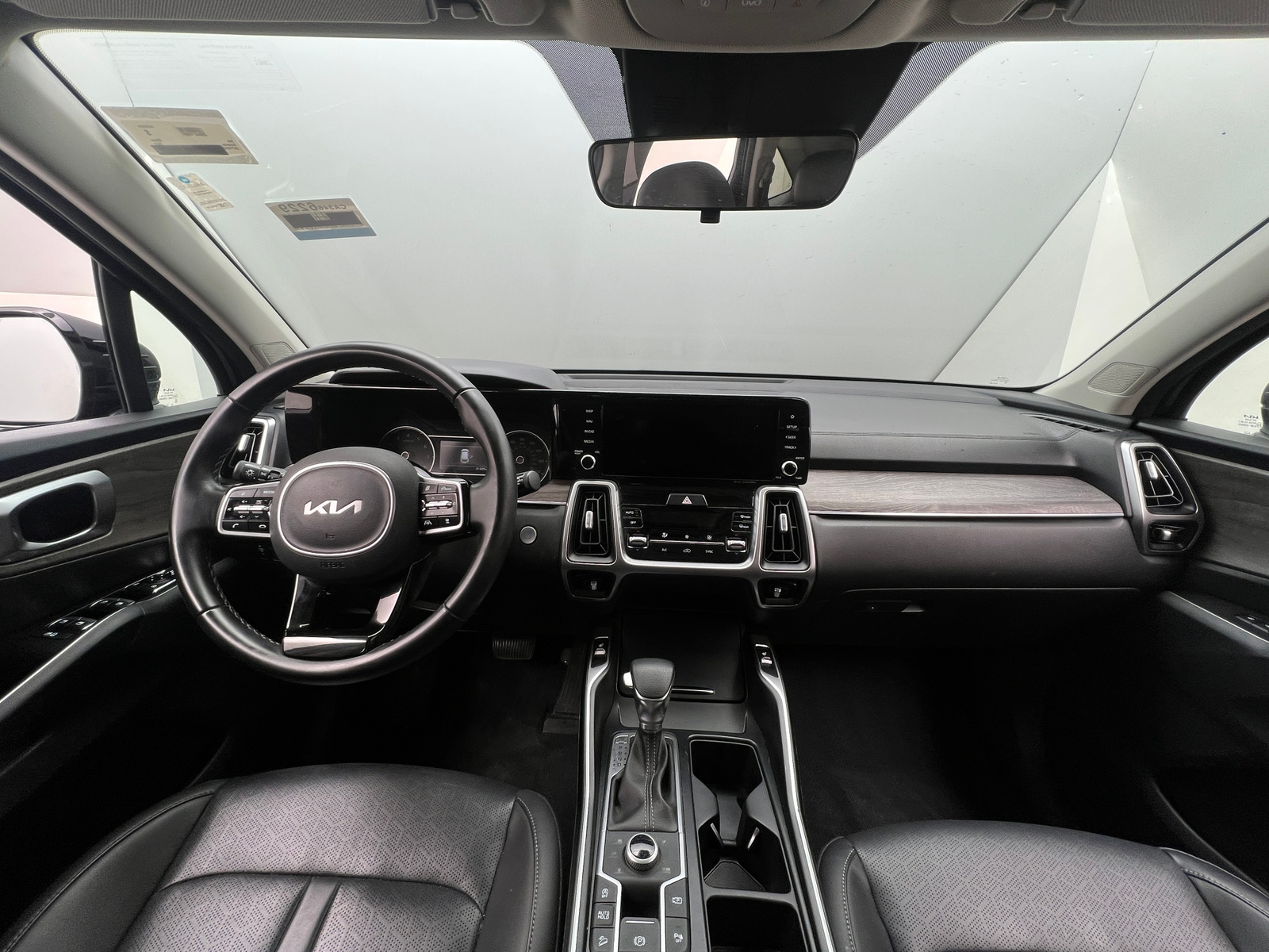 Thumbnail: 2022 Kia Sorento - 2