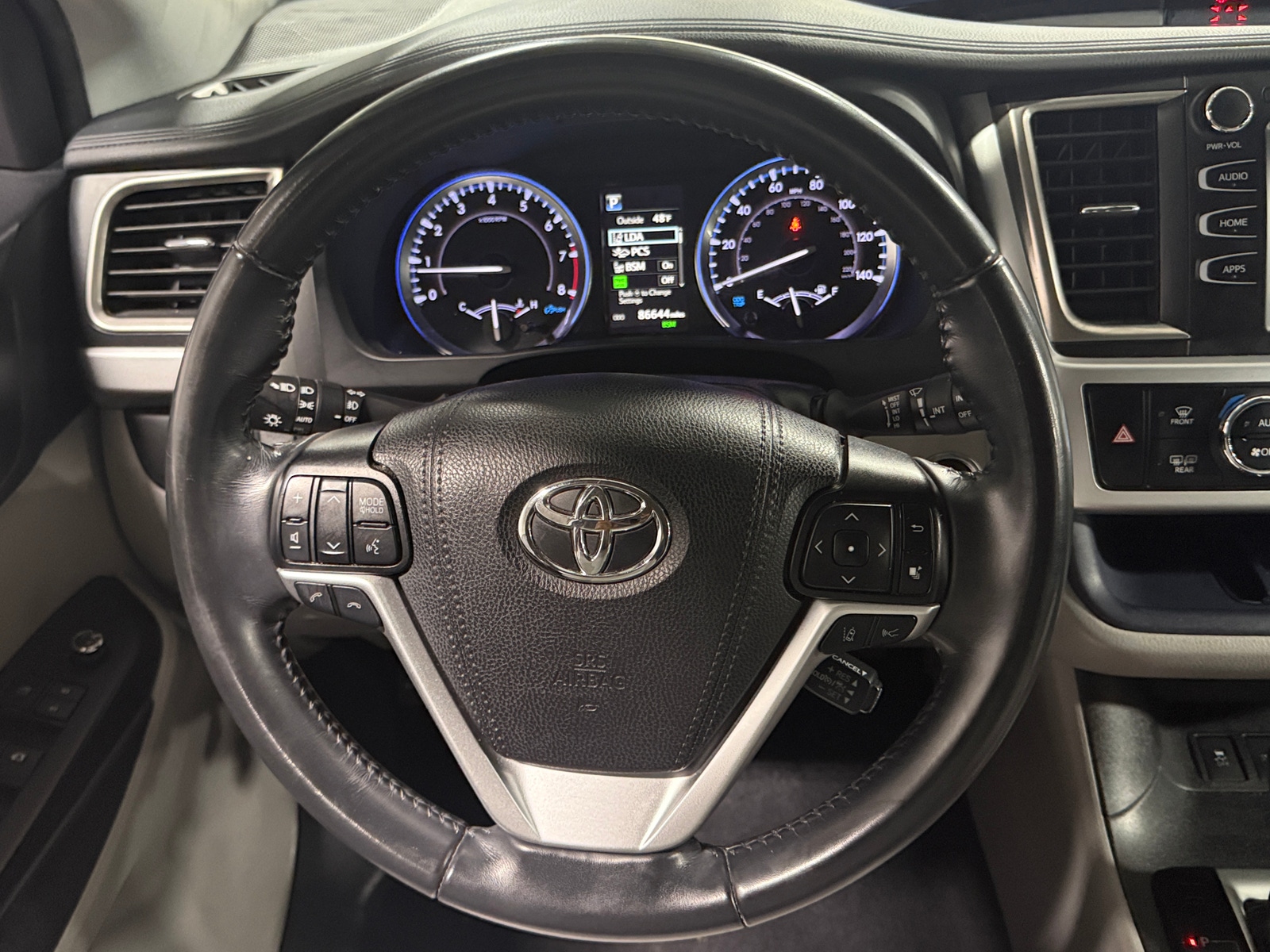 Thumbnail: 2019 Toyota Highlander - 4