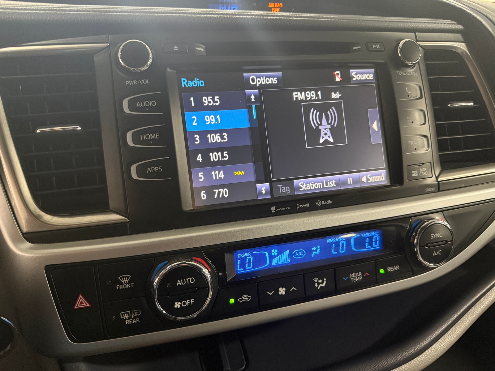 Thumbnail: 2019 Toyota Highlander - 3
