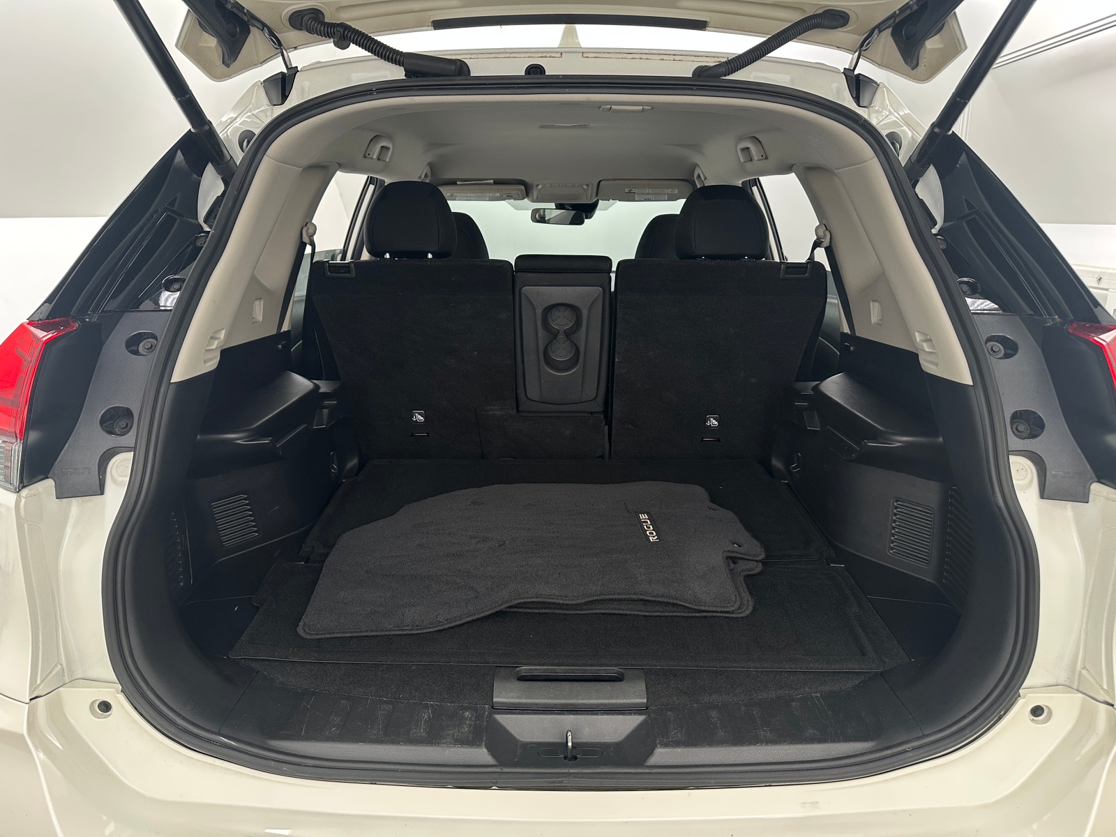 Thumbnail: 2019 Nissan Rogue - 7