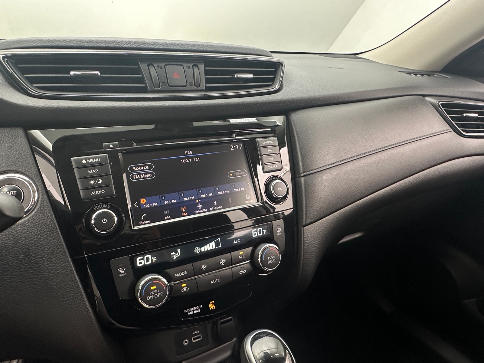 Thumbnail: 2019 Nissan Rogue - 4