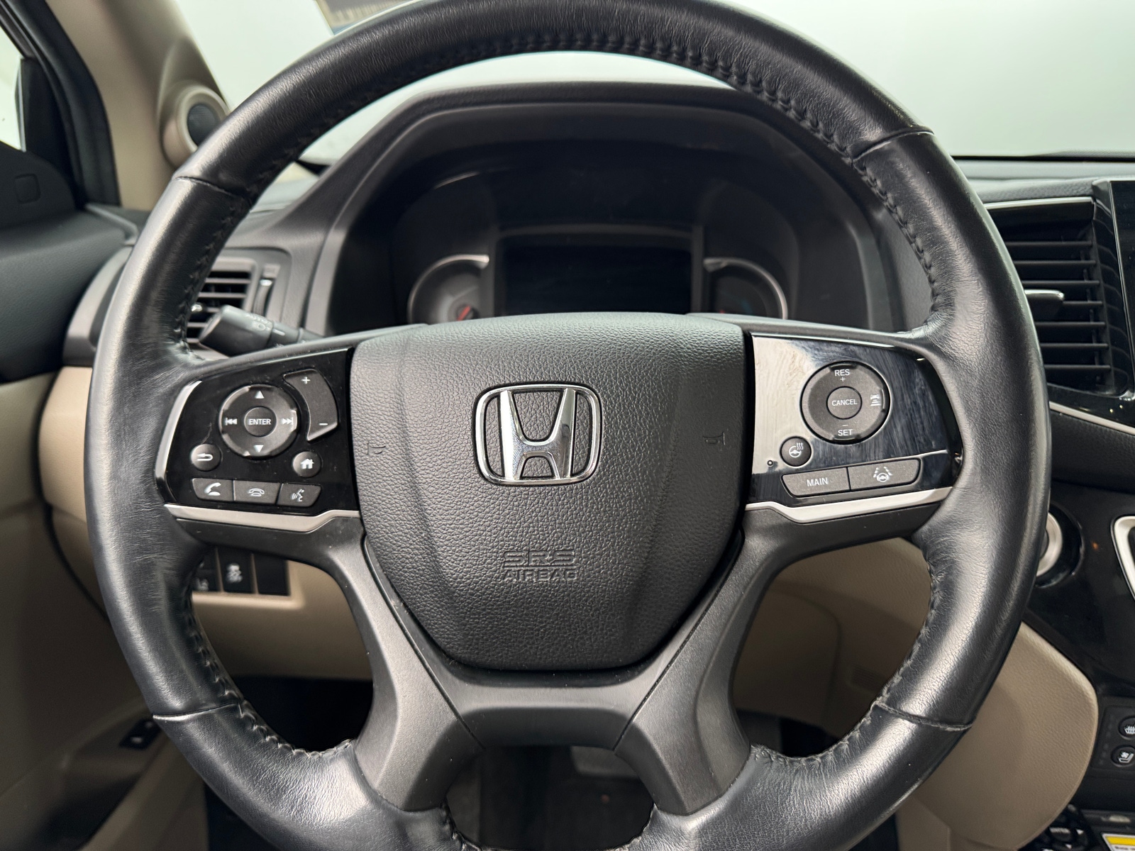 Thumbnail: 2019 Honda Pilot - 4