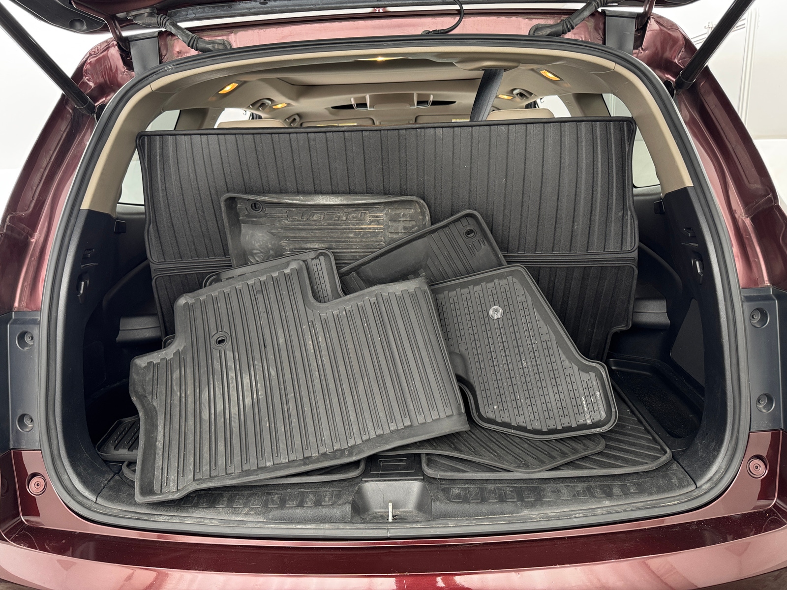 Thumbnail: 2019 Honda Pilot - 6