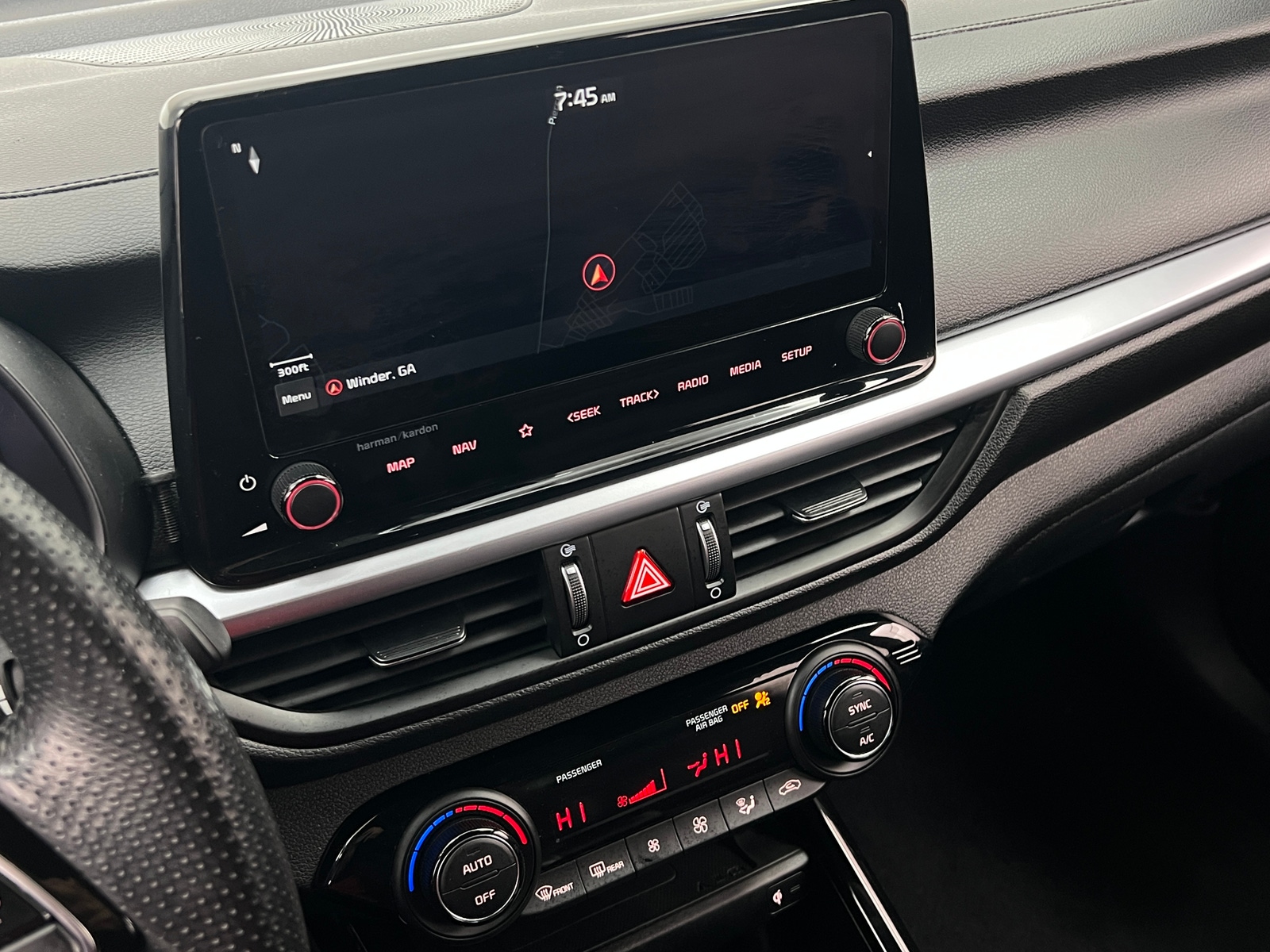 Thumbnail: 2022 Kia Forte - 4