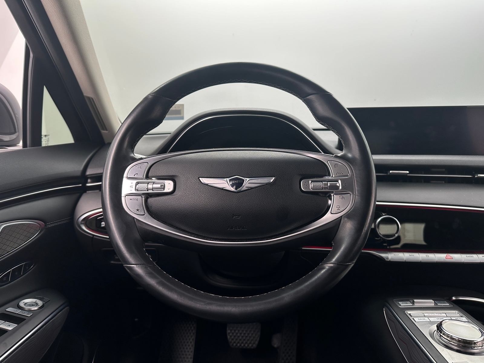 Thumbnail: 2023 Genesis GV70 - 4