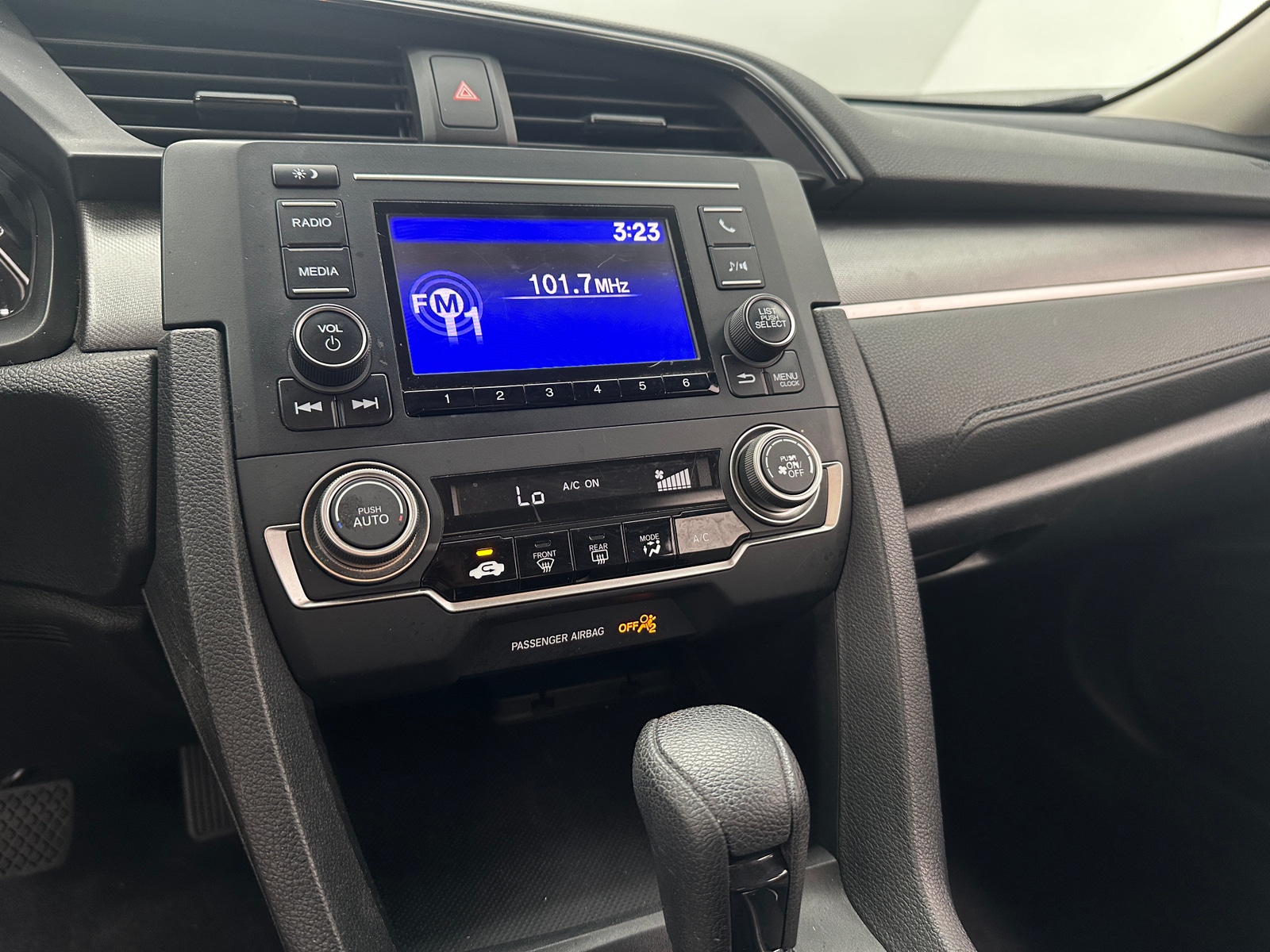 Thumbnail: 2016 Honda Civic - 4