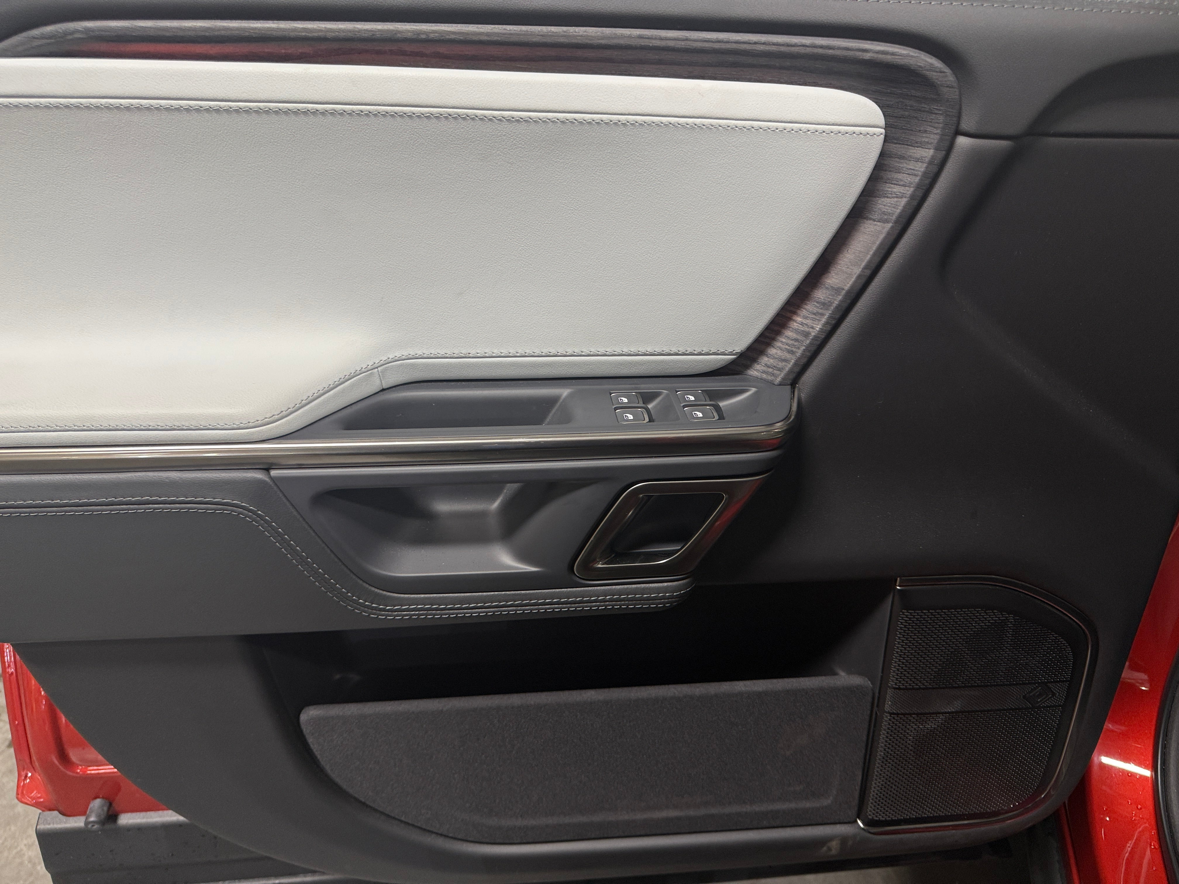 Used 2023 Rivian R1S Adventure with VIN 7PDSGABA0PN027379 for sale in Auburn, WA