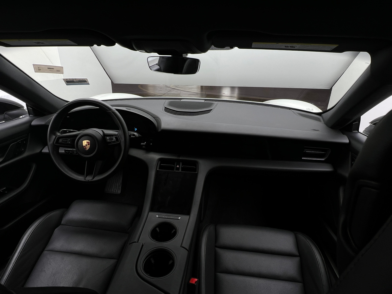 Thumbnail: 2020 Porsche Taycan - 2